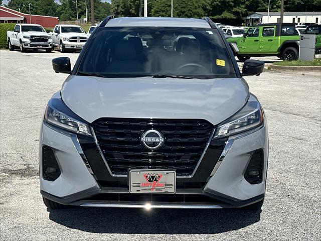 2024 Nissan Kicks SR Xtronic CVT