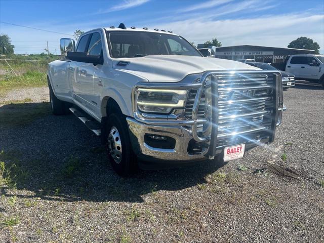 2020 RAM 3500 Laramie Crew Cab 4x4 8 Box