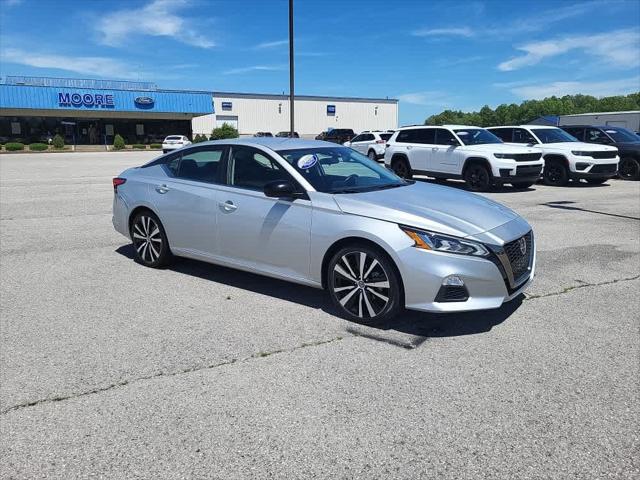 2022 Nissan Altima SR FWD