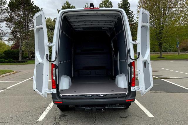 2025 Mercedes-Benz Sprinter 2500 Standard Roof 4-Cyl Diesel HO