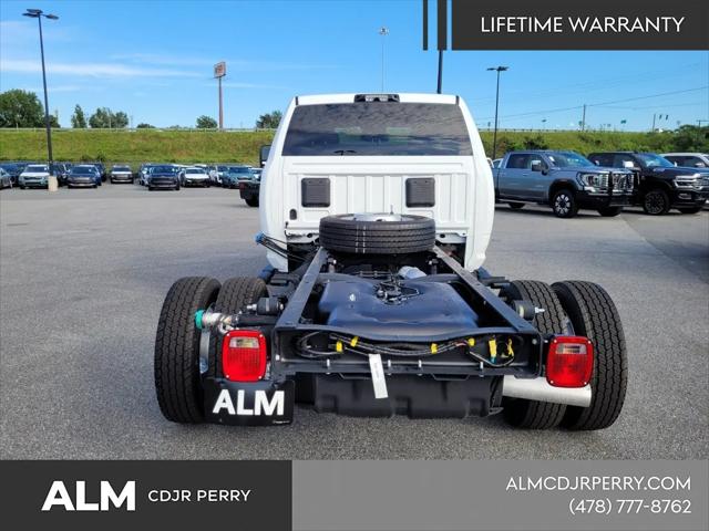2025 Ram 4500 Chassis Tradesman/Big Horn