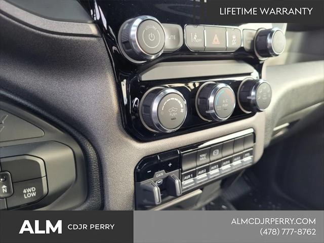 2025 Ram 4500 Chassis Tradesman/Big Horn