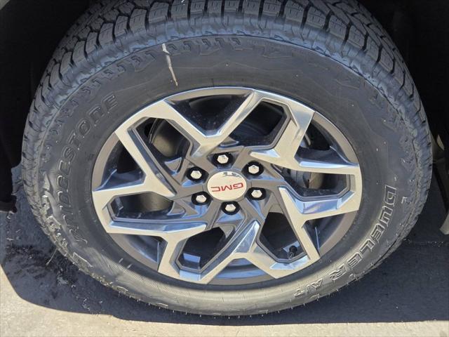 2025 GMC Sierra 1500 4WD Crew Cab Short Box SLT