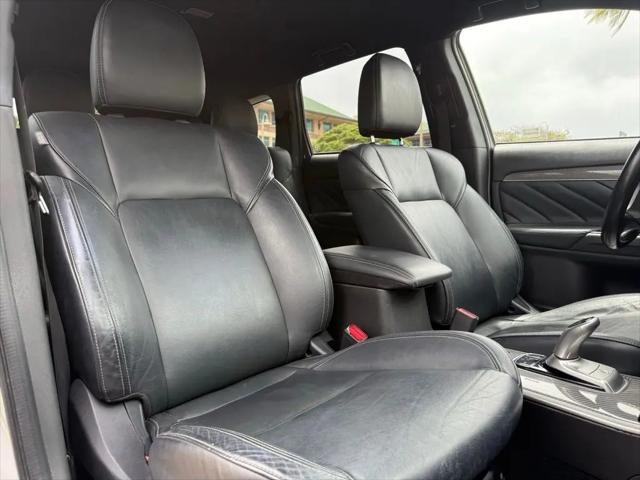 2022 Mitsubishi Outlander PHEV SEL S-AWC