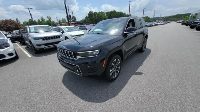 2023 Jeep Grand Cherokee Overland 4x2