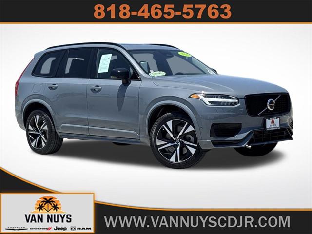 2023 Volvo XC90 Recharge Plug-In Hybrid T8 Plus Dark Theme 7-Seater