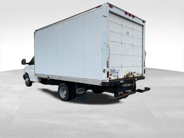 2014 Chevrolet Express Cutaway 3500 2014 Chevrolet Express Cutaway 3500