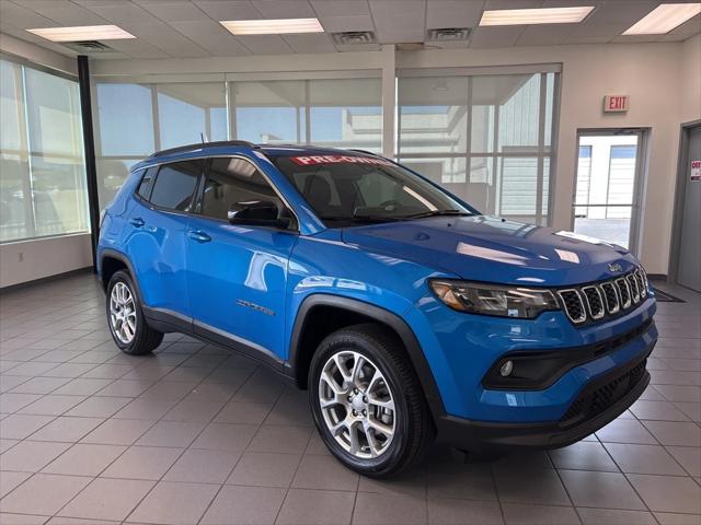 2024 Jeep Compass Latitude Lux FWD