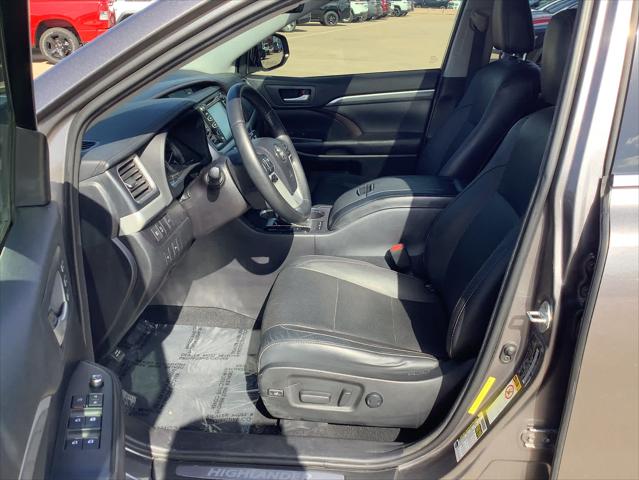 2017 Toyota Highlander Limited