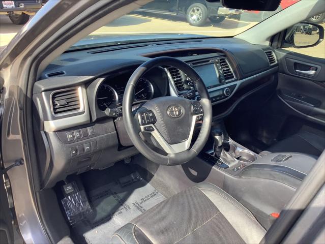 2017 Toyota Highlander Limited