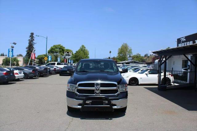 2019 Ram 1500 Classic SLT Crew Cab 4x4 6'4" Box