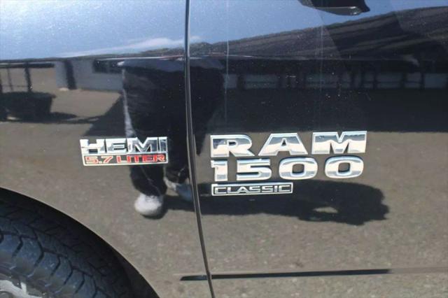 2019 Ram 1500 Classic SLT Crew Cab 4x4 6'4" Box