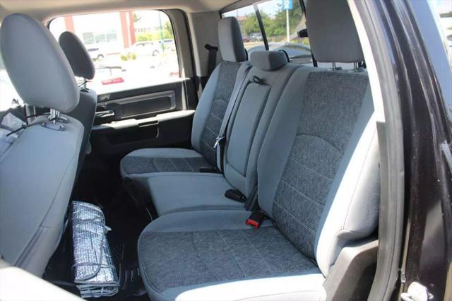 2019 Ram 1500 Classic SLT Crew Cab 4x4 6'4" Box