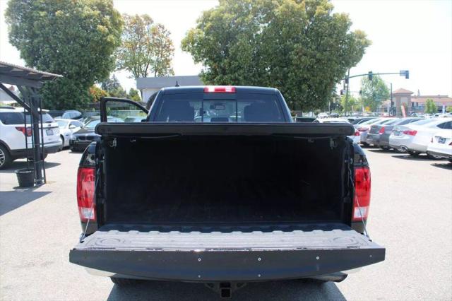 2019 Ram 1500 Classic SLT Crew Cab 4x4 6'4" Box