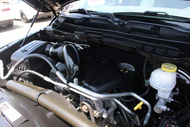 2019 Ram 1500 Classic SLT Crew Cab 4x4 6'4" Box