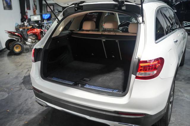 2016 Mercedes-Benz GLC 300