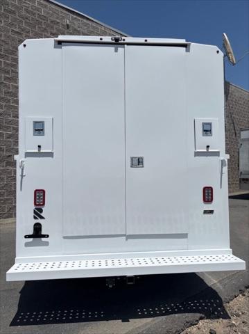 2025 Chevrolet Express Cutaway Work Van