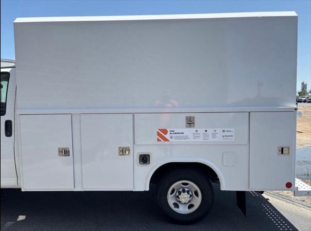 2025 Chevrolet Express Cutaway Work Van