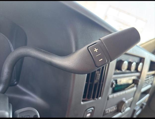 2025 Chevrolet Express Cutaway Work Van