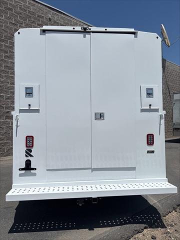 2025 Chevrolet Express Cutaway Work Van