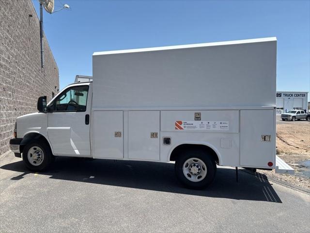 2025 Chevrolet Express Cutaway Work Van