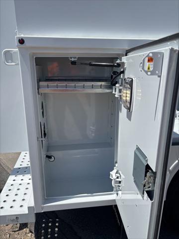 2025 Chevrolet Express Cutaway Work Van