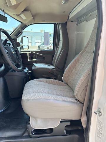 2025 Chevrolet Express Cutaway Work Van