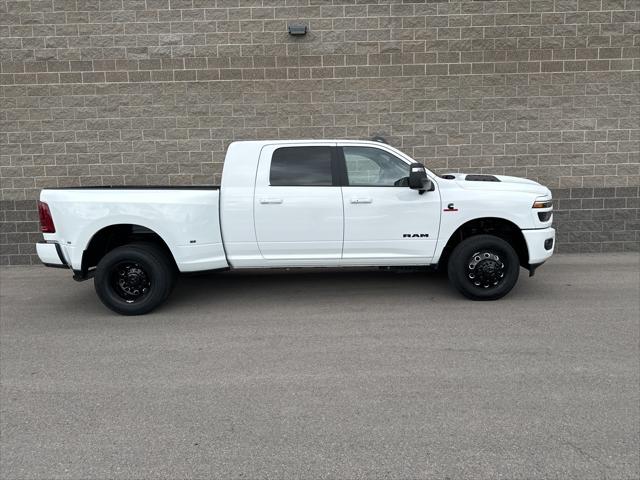 2025 RAM Ram 3500 RAM 3500 LARAMIE MEGA CAB 4X4 64 BOX