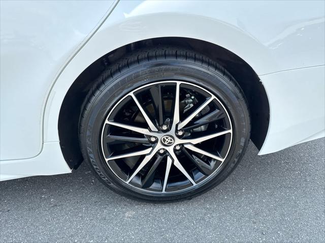 2021 Toyota Camry SE Hybrid