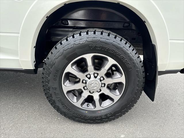 2020 RAM 2500 Laramie Longhorn Crew Cab 4X4 64 Box