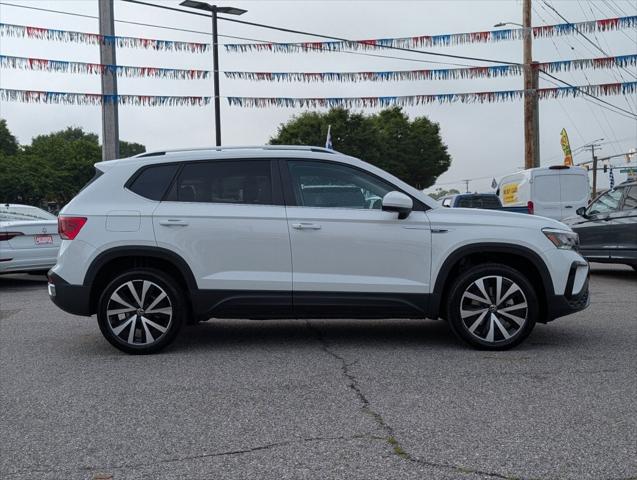 2024 Volkswagen Taos 1.5T SE