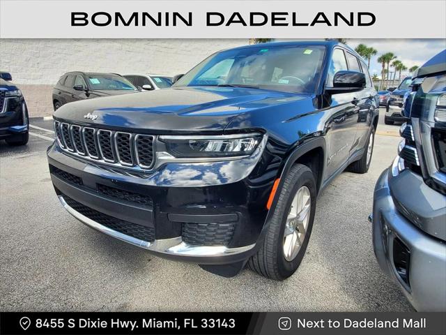 2022 Jeep Grand Cherokee L Laredo 4x2