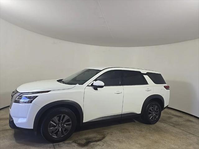 2022 Nissan Pathfinder S 2WD