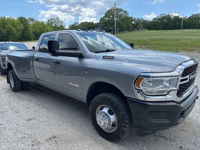 2022 RAM 3500 Tradesman Crew Cab 4x4 8 Box
