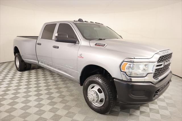 2022 RAM 3500 Tradesman Crew Cab 4x4 8 Box