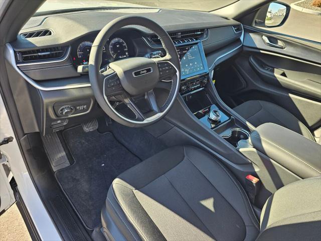 2025 Jeep Grand Cherokee GRAND CHEROKEE LAREDO X 4X4 2025 Jeep Grand Cherokee GRAND CHEROKEE LAREDO X 4X4