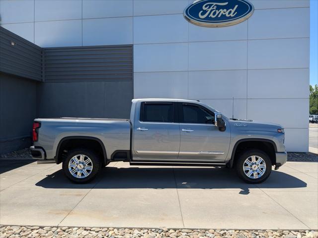 2024 Chevrolet Silverado 2500HD 4WD Crew Cab Standard Bed High Country