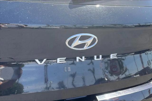 2024 Hyundai Venue SE