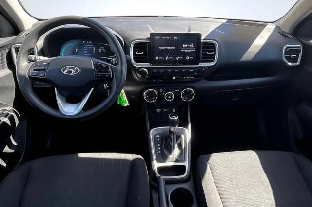 2024 Hyundai Venue SE