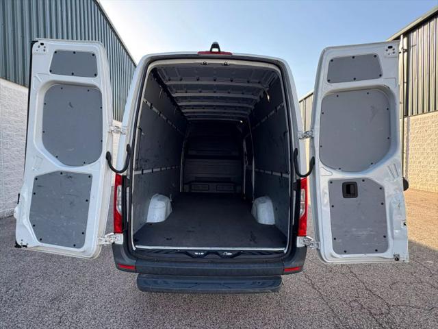2020 Mercedes-Benz Sprinter 2500 High Roof V6
