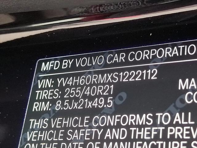 2025 Volvo XC60 Plug-In Hybrid Ultra, T8 AWD Electric/Gasoline, Dark