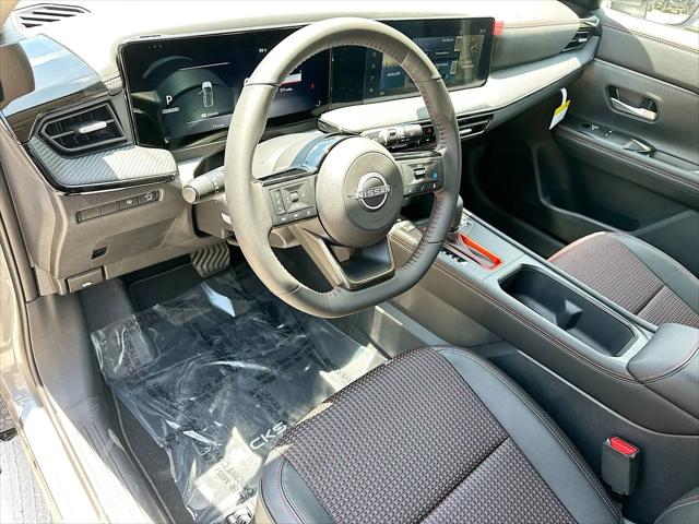 2025 Nissan Kicks SR FWD