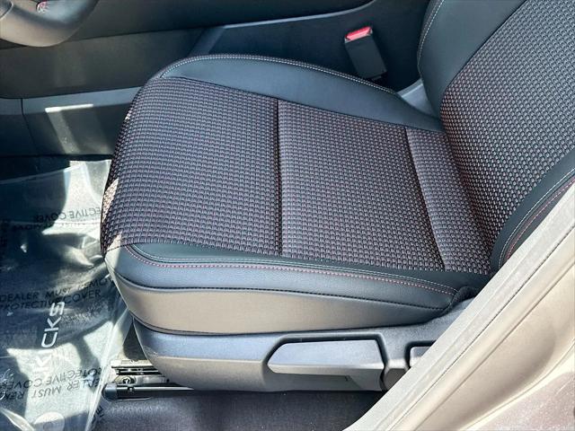 2025 Nissan Kicks SR FWD