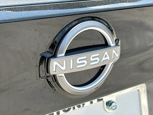 2025 Nissan Kicks SR FWD