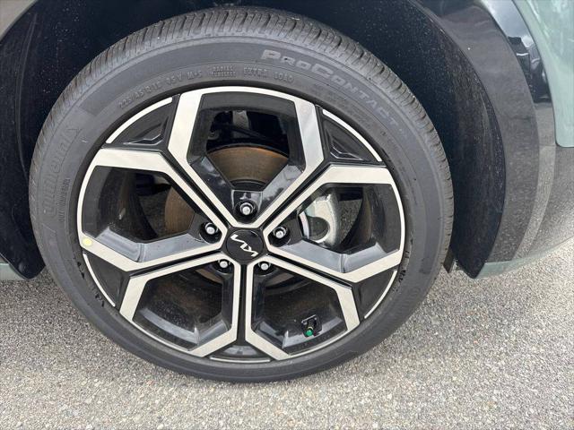 2025 Kia Niro SX Touring