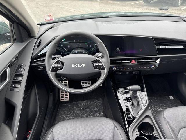 2025 Kia Niro SX Touring