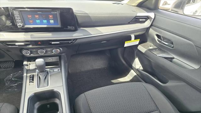 2025 Nissan Kicks S FWD