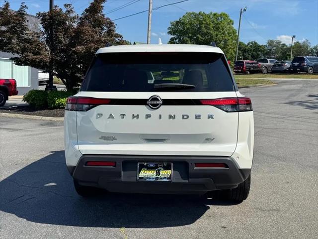 2024 Nissan Pathfinder SV FWD