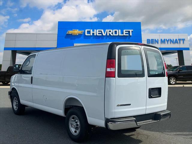 2025 Chevrolet Express Cargo Van RWD 2500 Extended Wheelbase WT