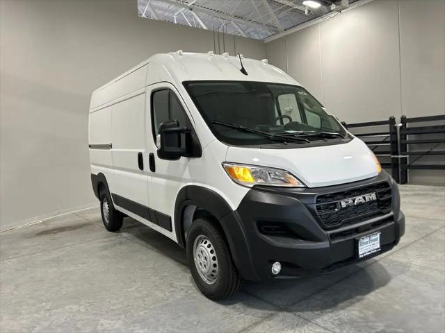 2025 Ram ProMaster 2500 Cargo Van Tradesman High Roof 136" WB w/Pass Seat